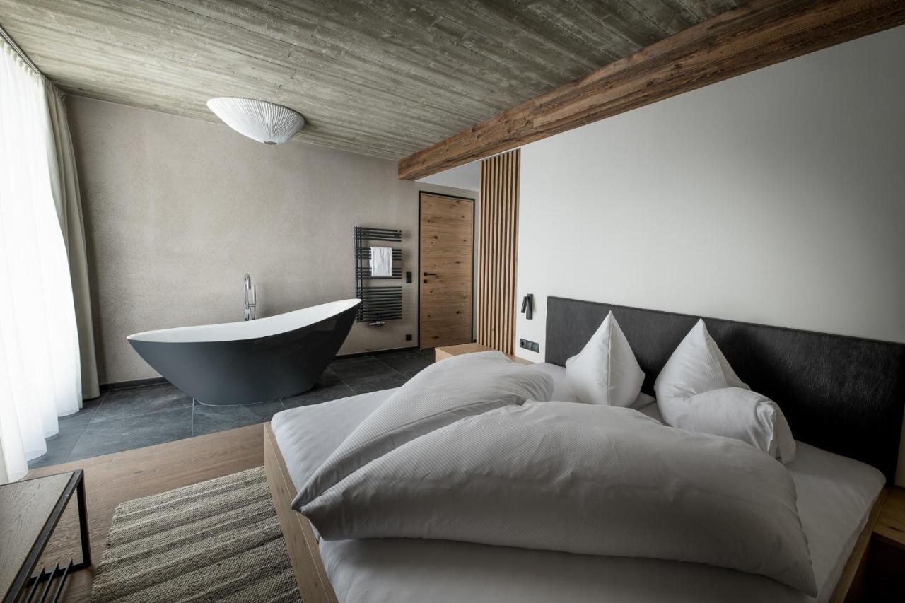 Glanz & Glory Appartements Laengenfeld Exterior foto